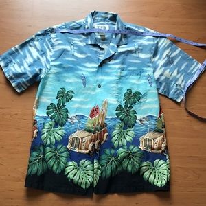 Vintage Hawaiian shirt button up